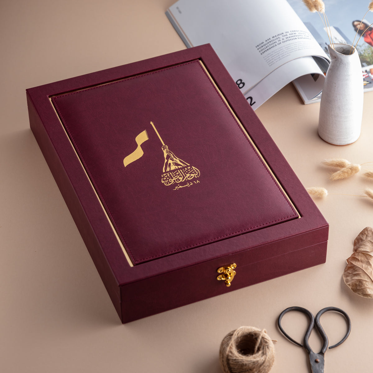 Small Vip Box VIP Box : مجموعة (في اي بي) – Papillon Qatar