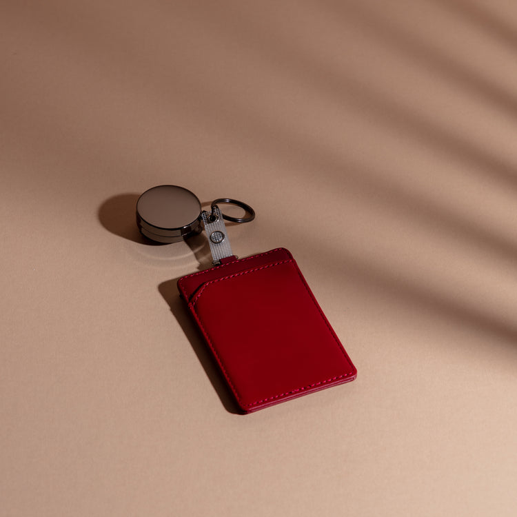 Card Holder :حامل البطاقات