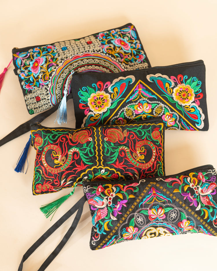 Luxury Bohemian Embroidered Heritage Bags: حقائب التطريز التراثي البوهيمي الفاخرة