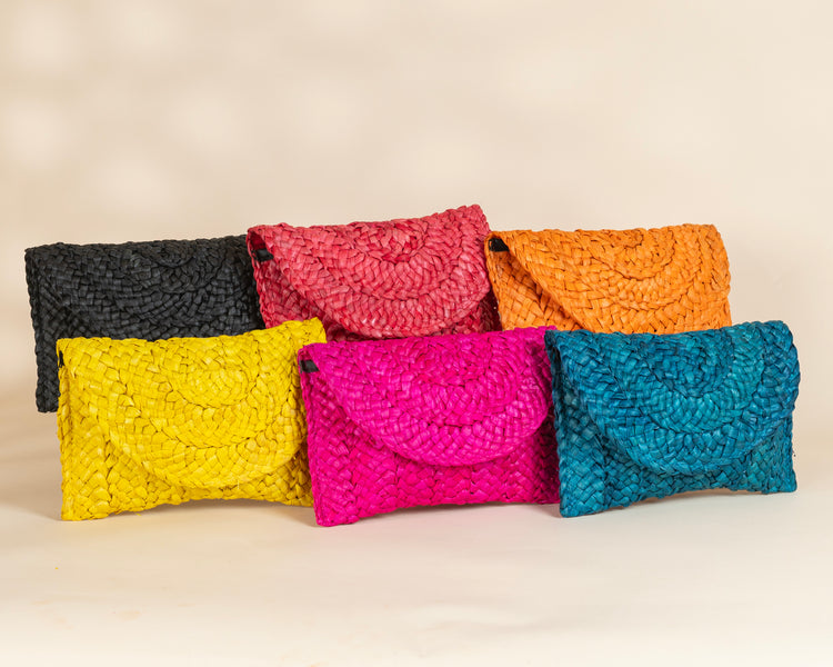 Luxury Straw Bags: حقائب الخوص الفاخرة