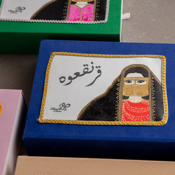 Velvet Batoola Box: علبة البطولة المخملية